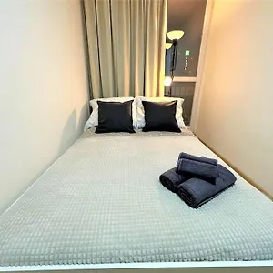 exclusive-3br-apartment-in-city-center-netflix.warsawhotelspoland.com/