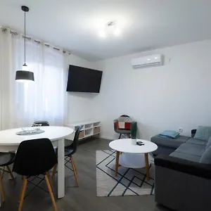Pyrotima Apartament Zadar